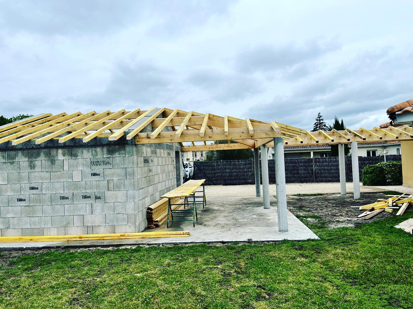 Geoffroy Construction Versace 